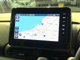 【メーカー9型純正ナビ】インテリアに溶け込むスタイリッシュな「専用設計」メーカーナビを装備♪視認性や操作性など基本性能にも優れ、より上質なカーライフをお楽しみいただけます。