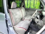運転席シート廻りは使用感も少なく、良好な状態となっています。丁寧に使われていたことがよくわかりますね。