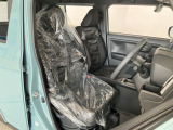 【運転席・助手席】内装ルームクリーニング済みです。しっかり綺麗にしていますので、是非、お確かめください。車に自信があるからこそ、是非一度ご来店頂き内外装も見てもらえると幸いです。