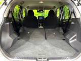 普段のお買い物や通勤、送迎等に十分な荷室スペースを確保しております。セカンドシートを倒すと、大きな荷物の積載も可能です♪
