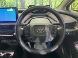 【純正革巻きステアリング】上質な革を使用することで、手にしっかり馴染みとても運転しやすいハンドルです♪
