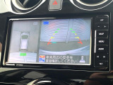 【アラウンドビューモニター】専用のカメラにより、上から見下ろしたような視点で360度クルマの周囲を確認することができます☆死角部分も確認しやすく、狭い場所での切り返しや駐車もスムーズに行えます。