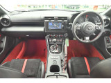 見通しのよいすっきりとした視界で、運転もしやすいです。
