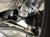 お車を安心してお乗りいただく為には、足回りの定期点検が欠かせません。サービスサポート(有償保証)では無料点検もご提供しており、安心のカーライフをお過ごしいただけるサポート体制が整っています。