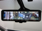 スマートルームミラー付きで後部座席に乗車してても後方がしっかり見れます