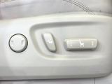 【パワーシート】スイッチ一つで簡単にシートの微調整が可能!電動だから力もいりません!自分に最適なシートポジションにセットして、快適なドライブをお楽しみください。