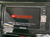 【純正ナビ】人気の純正ナビを装備しております。ナビの使いやすさはもちろん、オーディオ機能も充実!キャンプや旅行はもちろん、通勤や買い物など普段のドライブも楽しくなるはず♪