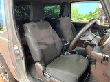 運転席シート廻りは使用感も少なく、良好な状態となっています。丁寧に使われていたことがよくわかりますね。