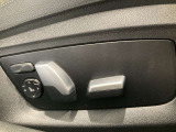 BMWを熟知したメカニックによる、360度の納車前点検。ドイツ本国と同様の教育・訓練を受けたメカニックが徹底的に点検、整備した後にお客様にお引渡しします。