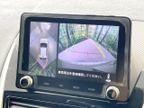 【マルチアラウンドモニター】専用のカメラにより、上から見下ろしたような視点で360度クルマの周囲を確認することができます☆死角部分も確認しやすく、狭い場所での切り返しや駐車もスムーズに行えます。