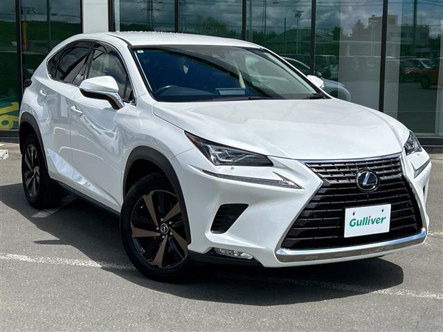 NX 300 バージョンL 4WD 4WD 本革シート