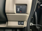 片側電動スライドドア。内側から開け閉めできるので、わざわざ外へ出なくてもいいですね!