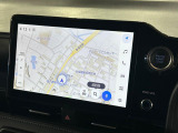 【10.5インチナビ】高級感とインパクトのある大画面ナビを装備。各種オーディオ操作はもちろん、スマホ連携もできる利便性の高いナビです♪