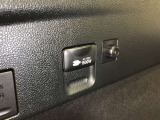 ラゲージスペース左側にはアクセサリーコンセント(AC100V・1500W)が設置されています。電化製品にも使用可能で、まさに移動する電源とも言えますね!