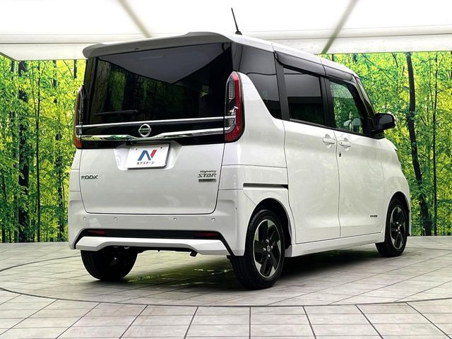 日産 ルークス ハイウェイスターX の中古車詳細 (14,450km, ホワイト