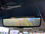 【デジタルインナーミラー】カメラが撮影した車両後方の映像をルームミラー内に表示。クリアな視界で状況の確認が可能です!※ドラレコ機能ご利用には別途SDカードをご用意いただく場合があります。