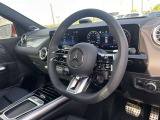 中古車だけではなく、新車も多岐にわたり、正規輸入車販売を行っております。全国選りすぐりの仕入ネットワークの中からあなたにピッタリのお車を探します!