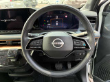 ハンドルには各種スイッチがありますが、運転中でも操作がしやすくなっております。