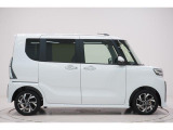 県内13店舗にて常時500台以上ダイハツ車を展示中です。見て、触って、納得のいく一台をぜひ見つけてください。