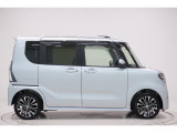 県内13店舗にて常時500台以上ダイハツ車を展示中です。見て、触って、納得のいく一台をぜひ見つけてください。