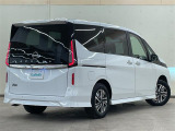 セレナ  4WD 修復歴無し