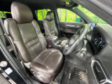 運転席シート廻りは使用感も少なく、良好な状態となっています。丁寧に使われていたことがよくわかりますね。