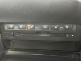 【シートベンチレーション】夏場は涼しい風でお尻や背中の熱やムレを防ぎ、冬はエアコンよりも早く温まってポカポカに!季節を問わず快適に過ごせます。