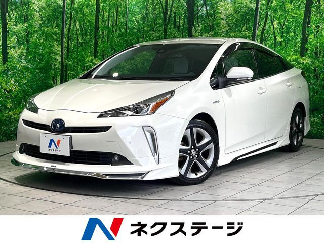 トヨタ プリウス 