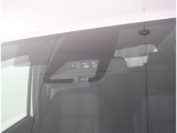 TOYOTA SAFETY SENSEは道路状況、車両状態、天候状態及びドライバーの操作状況などによっては、作動しない場所があります。あくまで運転補助機能です。