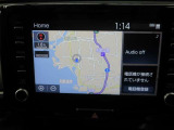 純正ナビを装備。タッチパネル式で使いやすく、お出かけもラクラクです。