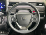 【純正革巻きステアリング】上質な革を使用することで、手にしっかり馴染みとても運転しやすいハンドルです♪