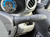 オートライト機能付きです♪またハイビームアシストで、先行車または対向車や周囲の明るさなどに応じ、自動的にハイビーム(上向き)とロービーム(下向き)を切り替えます♪