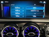 車内を彩るアンビエントライト。いつでもお好みの室内空間を演出してください。