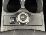 4WD(4WDMODEスイッチ付き)です☆ あらゆる路面に対応する電子制御4WDシステムで滑りやすい路面でも安定した走りを実現。燃費向上にも貢献します。