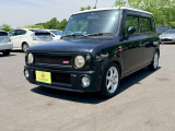 数ある中から当店のお車をご覧いただき誠にありがとうございます。当店在庫は外装、内装クリーニング後に展示し、併せて事故修復歴の有無、メーター改ざん歴の有無も第三者機関による検査を全台実施しております。