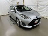 広々とした車内空間に優れた燃費性能。更にデザインも上質で人気のお車です!