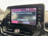 ディスプレイオーディオを装備。スマホとクルマをつなぐことで、これまでのナビに加えて、いろんなサービスが楽しめます。