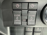 両側電動スライドドアで狭い所でも乗り降り楽々です!