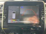 【アラウンドビューモニター】専用のカメラにより、上から見下ろしたような視点で360度クルマの周囲を確認することができます☆死角部分も確認しやすく、狭い場所での切り返しや駐車もスムーズに行えます。