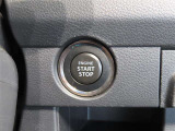スマートキー装備車なので、キーを取り出さなくてもエンジン始動が可能です。