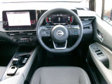 操作しやすい運転席で快適ドライブ。