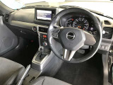 見通しのいい視界と最適なレイアウトで運転しやすいです。