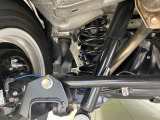 お車を安心してお乗りいただく為には、足回りの定期点検が欠かせません。サービスサポート(有償保証)では無料点検もご提供しており、安心のカーライフをお過ごしいただけるサポート体制が整っています。