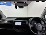 使いやすく運転しやすいレイアウトの運転席周り。