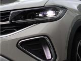 LEDマトリックスヘッドライト装備車です。