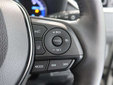 アダプティブクルーズコントロール機能付きです。走行中に先行車の様子を検知しながら、設定した車速の範囲内で先行車との距離のキープを支援します。詳細は販売店スタッフまでおたずねください。