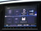 CD・DVD(再生機能)・ブルートゥース等を使用することができます。