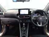 見通しのよいすっきりとした視界で、誰でも運転しやすいです。運転のしやすさは疲れにくさにも繋がりますよ♪