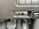 今や欠かせない装備となったETC2,0車載器!ビルドインタイプなので、運転の邪魔にもなりません♪