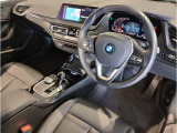 ☆センターパネルを運転席側に僅かに傾けたBMW独特のインパネ☆【駆け抜ける歓び】はここからもスタートしております☆